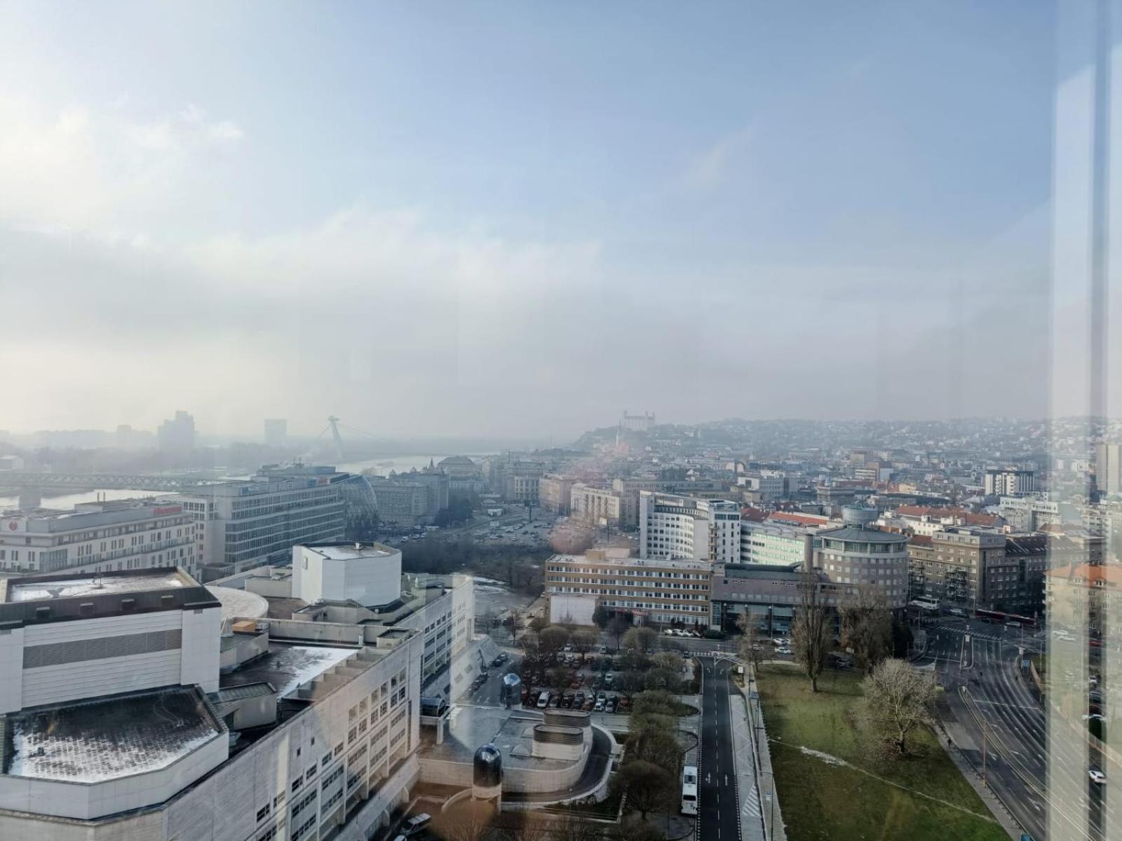 Sag Panorama Apartment 3 Rooms 19Th Floor Great View Free Parking Bratislava Exteriér fotografie